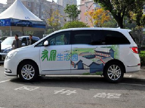 罗城户外车贴喷绘如何保持效果?